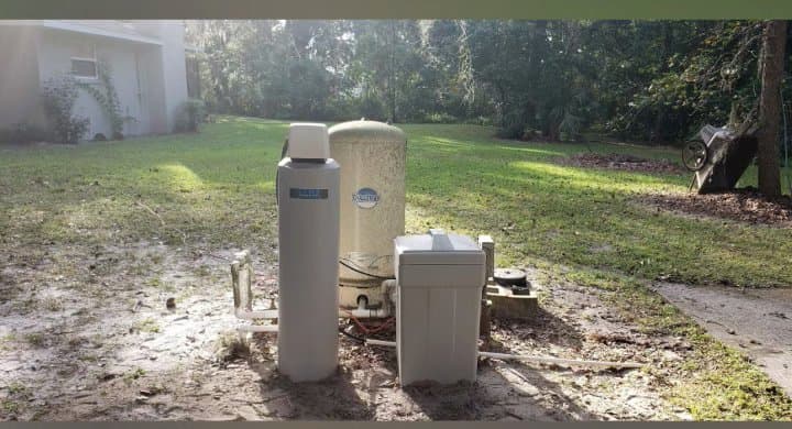 Softener and brine tank installed in a Central Florida backyard